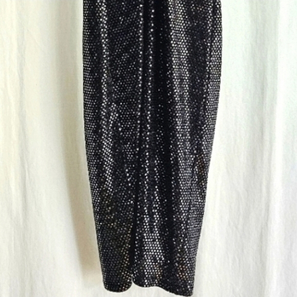 Adrianna Papell Black & Silver Sequin Sleeveless Dress - Picture 6 of 16